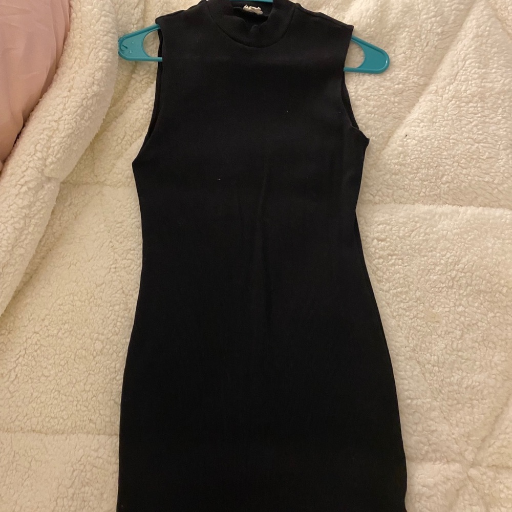 Black Body-con dress
